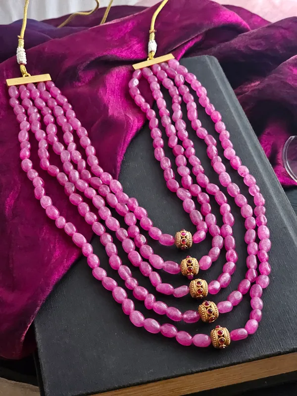 The_Rosy_Pearl_Necklace