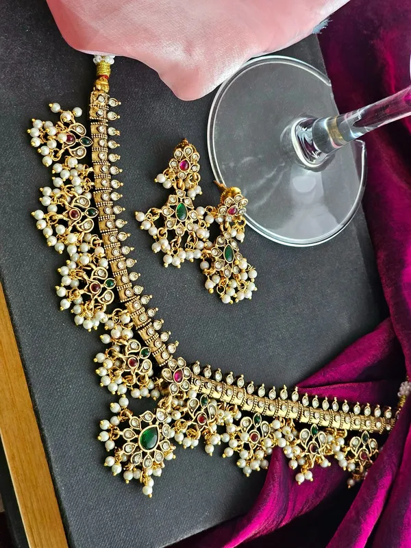 Lumina_Necklace_Set