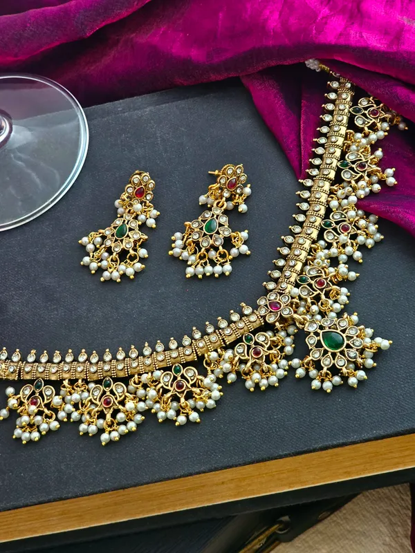 Lumina_Necklace_Set