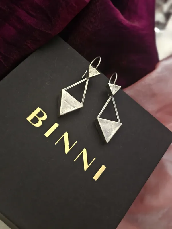 Geometric_Drop_Earrings