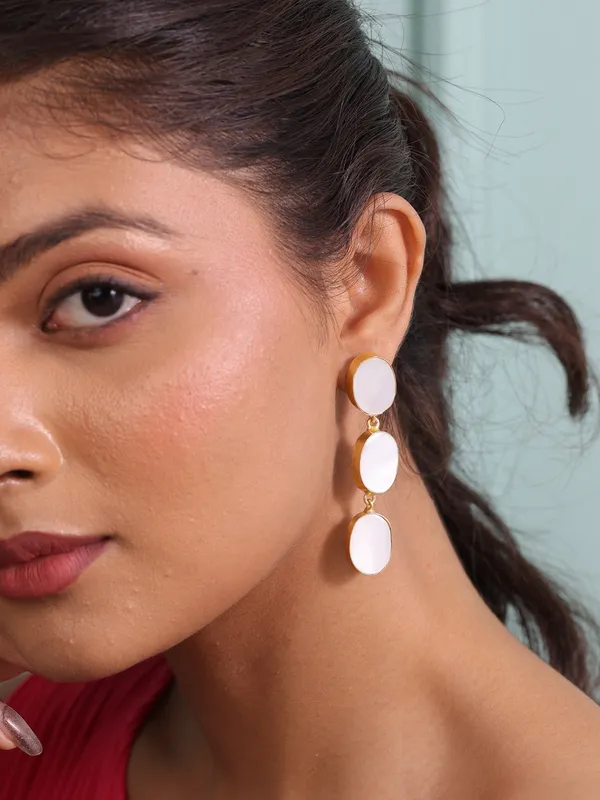 Elara_Mother_of__Pearl_Dangler_Earrings