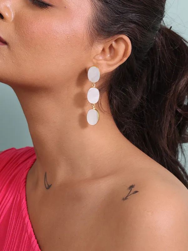Elara_Mother_of__Pearl_Dangler_Earrings
