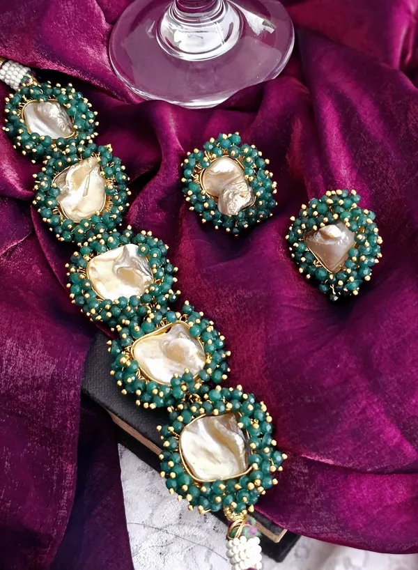 Verdant_Pearl_Harmony_Necklace_Set