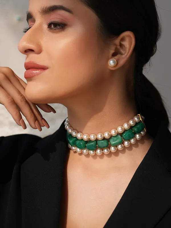 Arisha_Pearl_And_Emerald_Quartz_Choker_Set