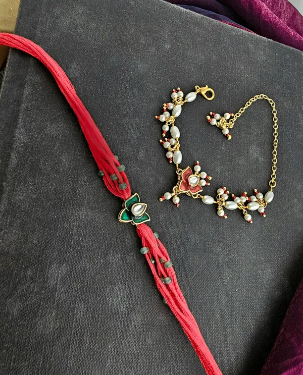 The_Crimson_Blossom_Rakhi_Combo_