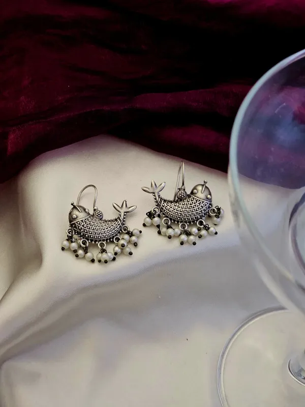 Silver_Fish_Hook_Earrings
