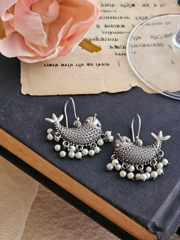 Silver_Fish_Hook_Earrings