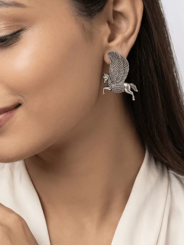 Flying_spirits_ear_studs