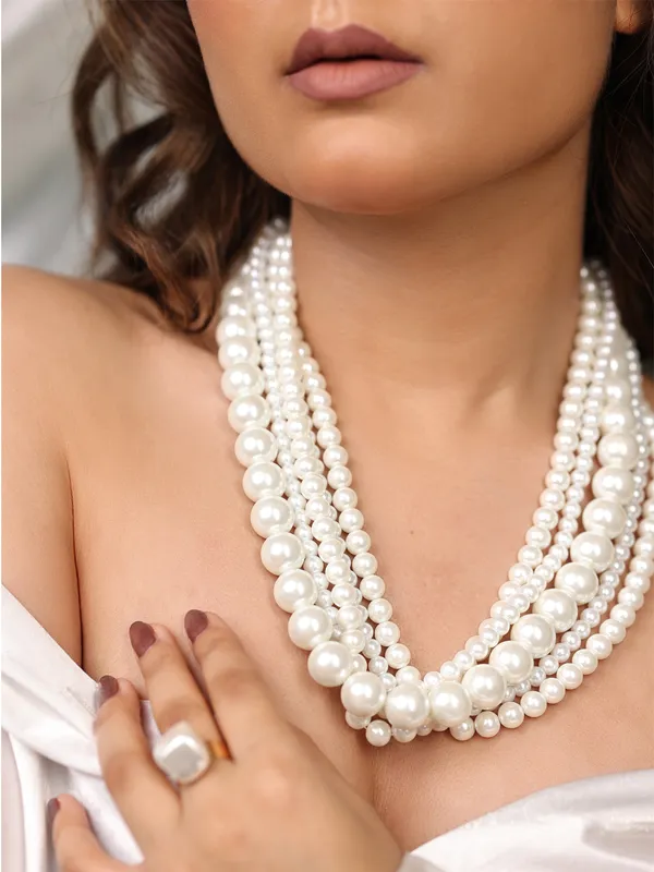 Celeste_Pearl_Layers_Necklace