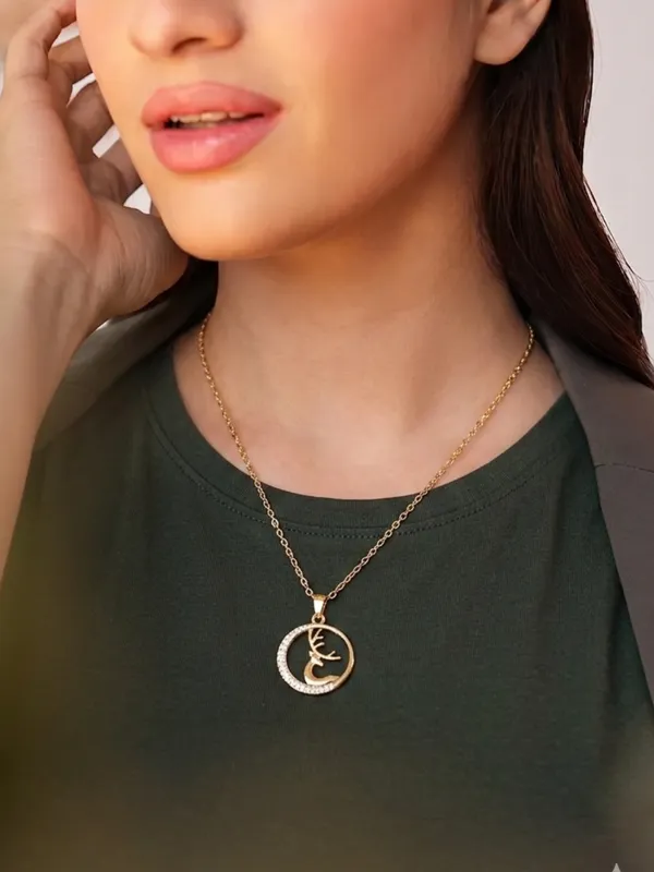 Zaira_Deer_Pendant_Necklace_