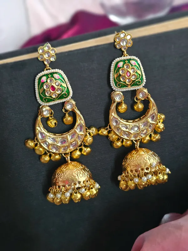 Zarina_Royal_Meenakari_Jhumka