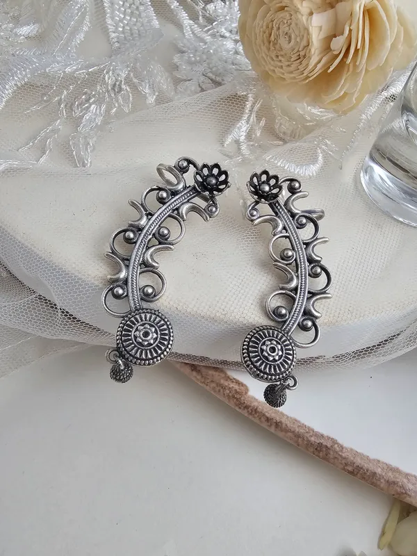 Contemporary_Ear_Cuff_Earrings