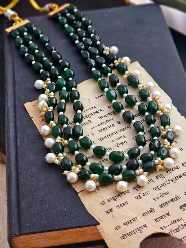 Divine_Duldul_Striking_Deep_Green_Duldul_and_Pearl_Necklace