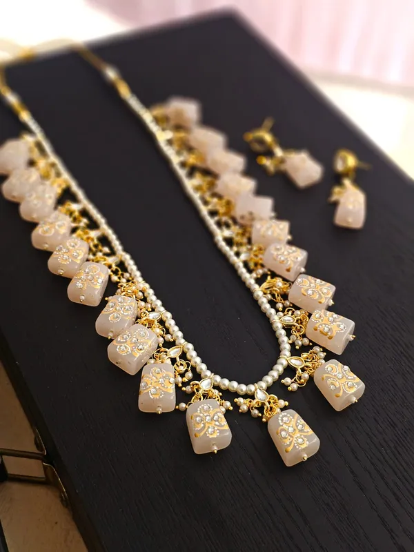 Quartz_Stone_Necklace_Set