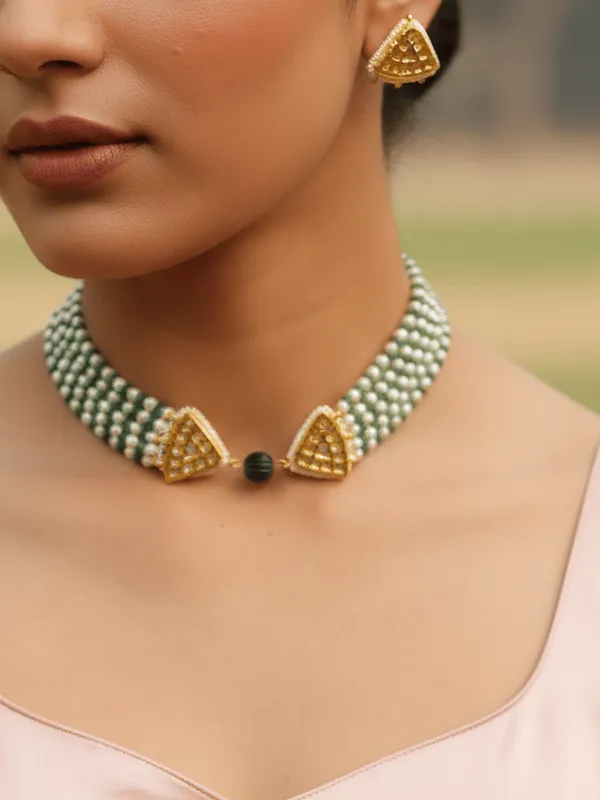 Mehreen_Green_Onyx_Kundan_Choker_Set