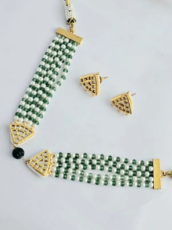 Mehreen_Green_Onyx_Kundan_Choker_Set