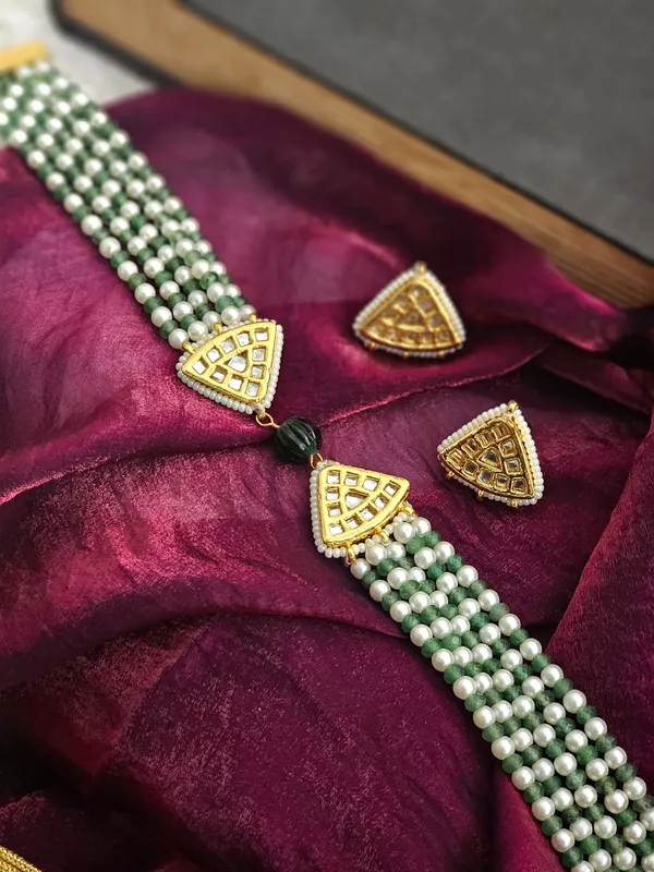Mehreen_Green_Onyx_Kundan_Choker_Set