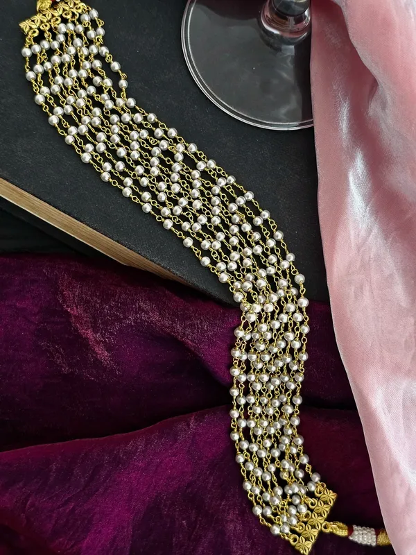 Opulent_Pearl_Embrace_Necklace_Set