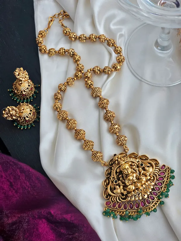 Divine_Lakshmi_Brass_Necklace_Set