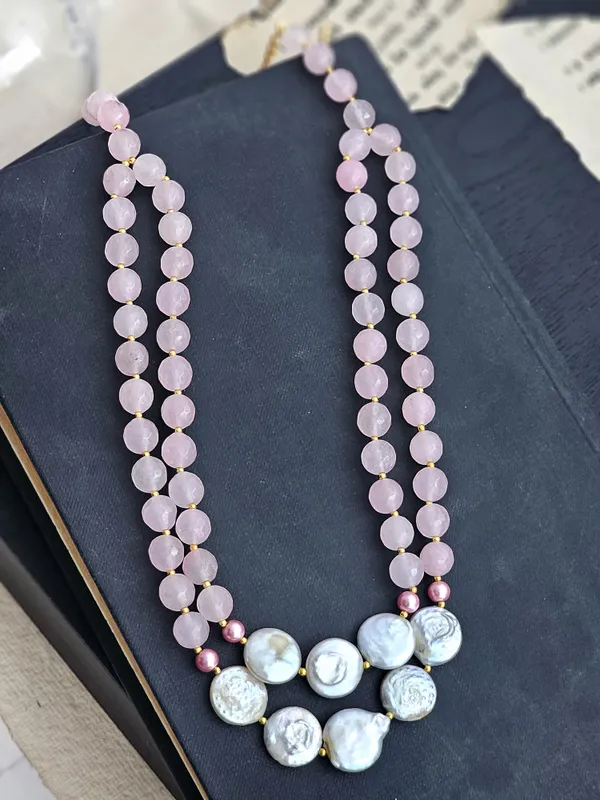 Aloria_Elegant_Double-Layered_Necklace_with_Rose_Quartz_and_Mother_of_Pearl_Stones