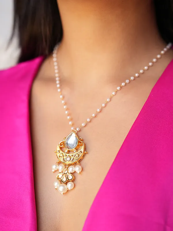Minimal_White_Pendant_Necklace