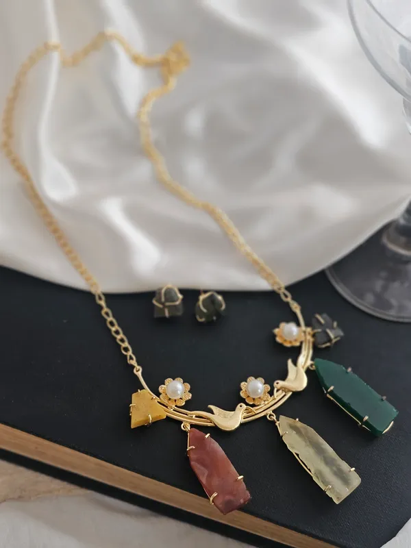 Chain_pendant_Ruffy_Stone_Necklace_Set