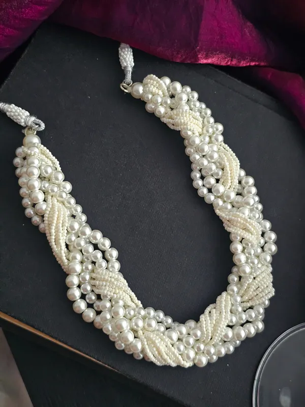 Liora_Pearl_Necklace