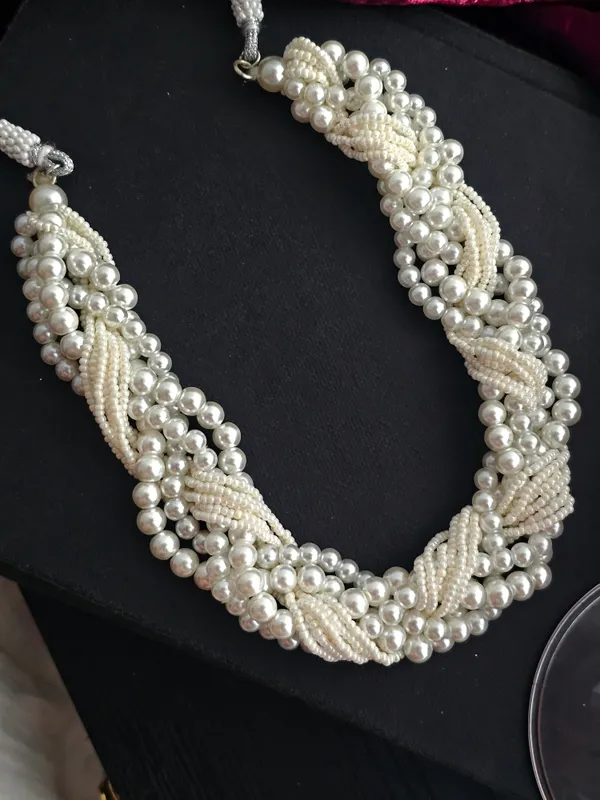 Liora_Pearl_Necklace