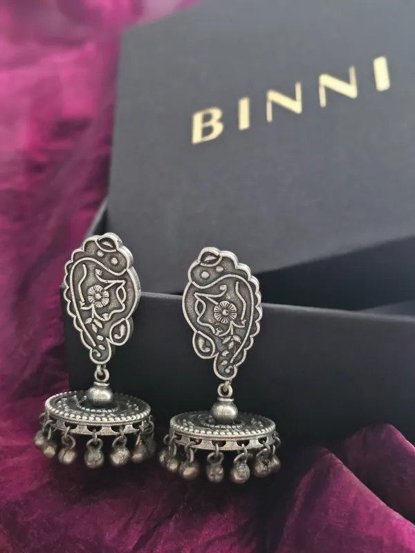 Silver-Toned_Contemporary_Drop_Earrings