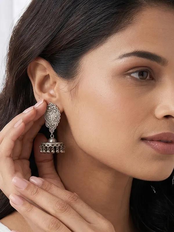 Silver-Toned_Contemporary_Drop_Earrings
