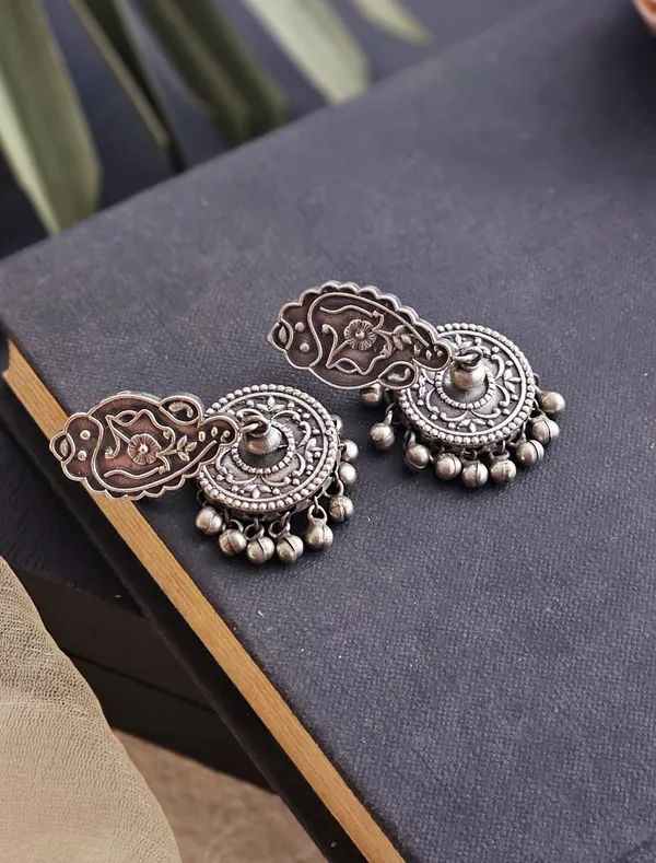 Silver-Toned_Contemporary_Drop_Earrings