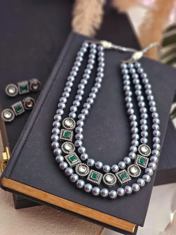 Shubi_3_Strand_Semi_Precious_Pearl_Necklace_Set.