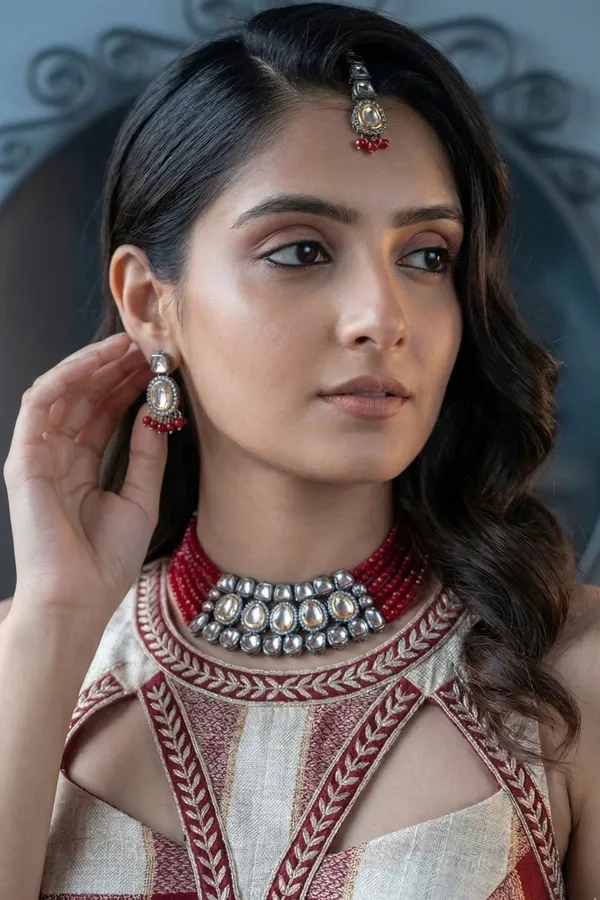 Red_stone_kundan_jewellery_set_With_mang_tika