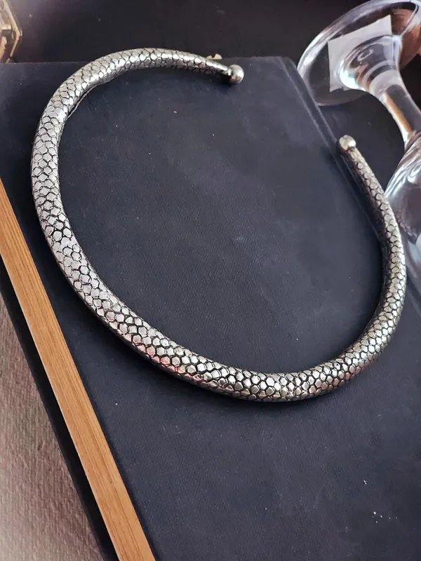 German_Silver_Quilted_Pattern_Hasuri_Necklace