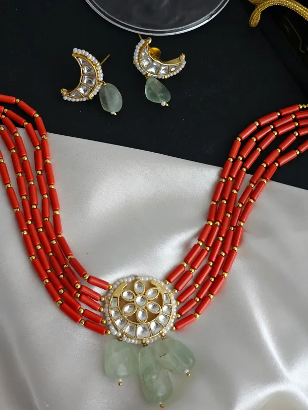 Scarlet_Prism_Choker_Set