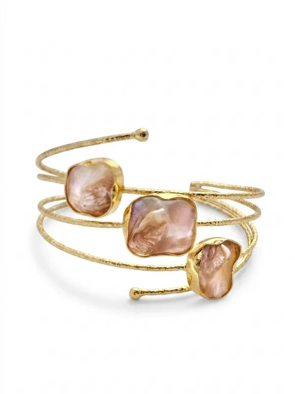 Women_Gold-Toned_Mother_of_Pearl_Cuff_Bracelet