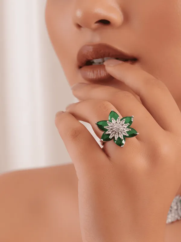 Emerald_Petal_AD_Ring