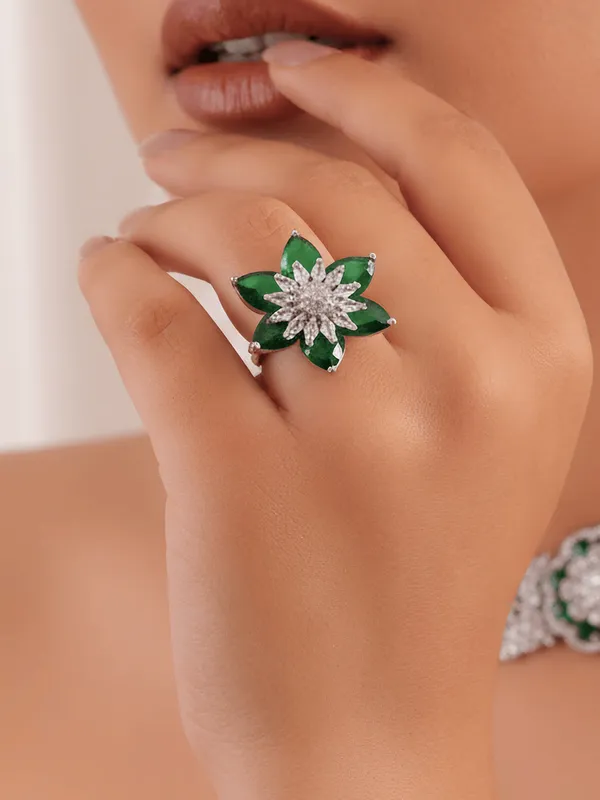 Emerald_Petal_AD_Ring