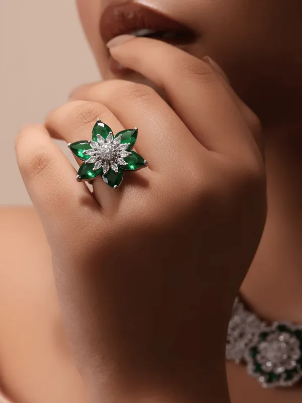 Emerald_Petal_AD_Ring