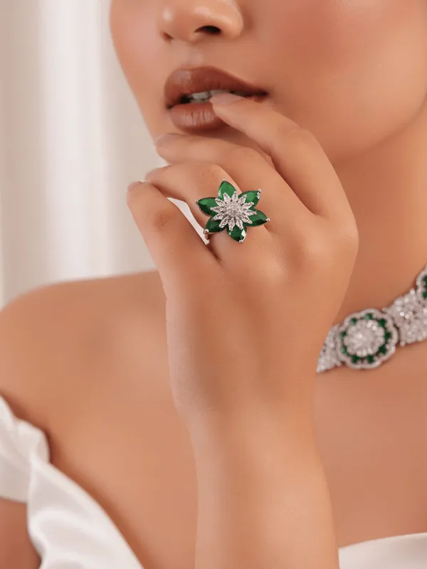 Emerald_Petal_AD_Ring