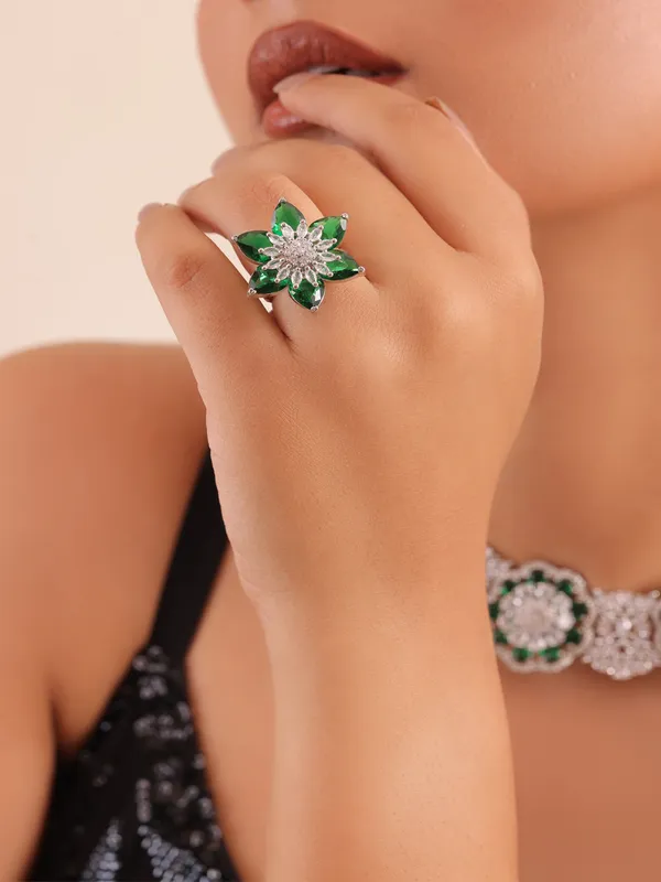 Emerald_Petal_AD_Ring