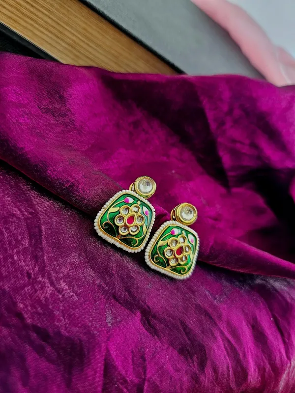 Meadow_Charm_Carved_Earrings