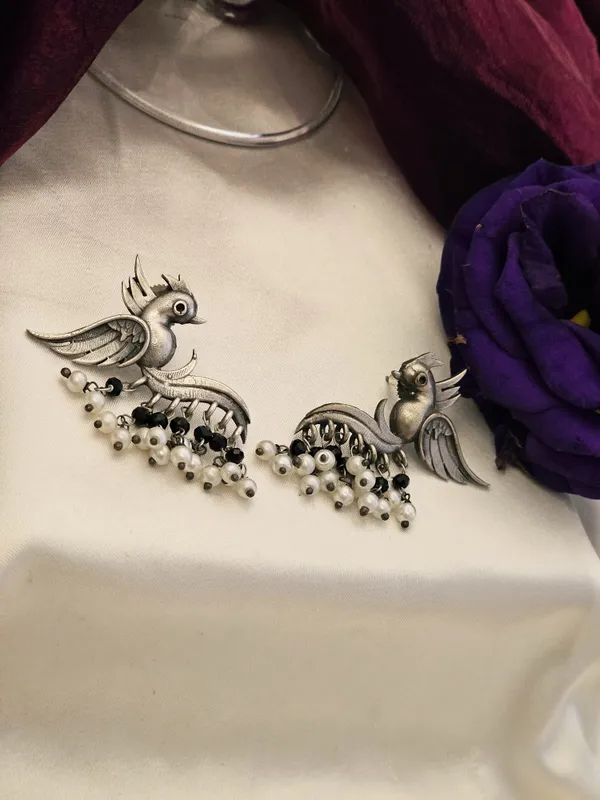 Contemporary_Studs_Earrings