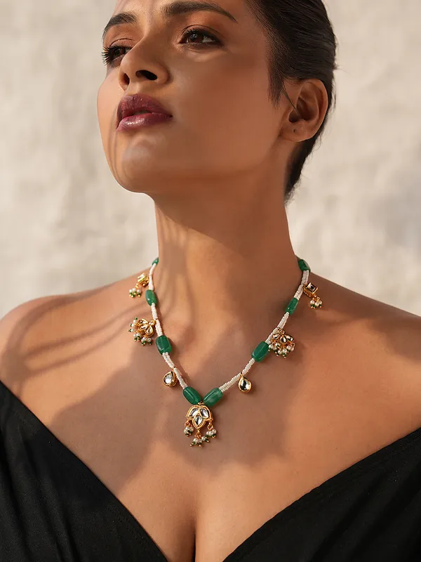 Semi-Precious_Stone_Necklace_with_Kundan_Accents