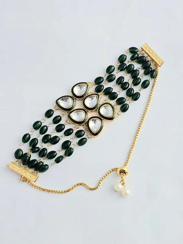 Verdant_Glow_Kundan_Bracelet