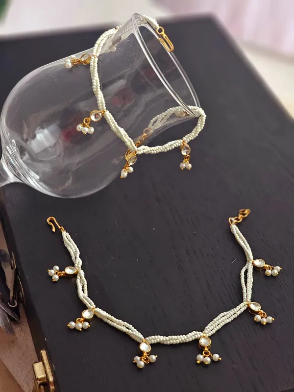 Sitara_Pachi_Kundan_Pearl_Anklets