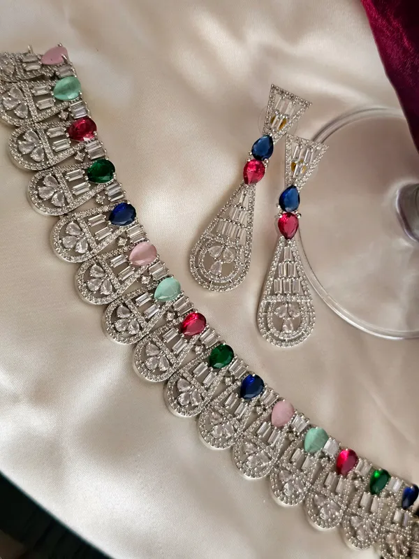 Floral_Radiance_AD_Necklace_Set