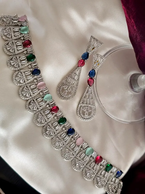Floral_Radiance_AD_Necklace_Set