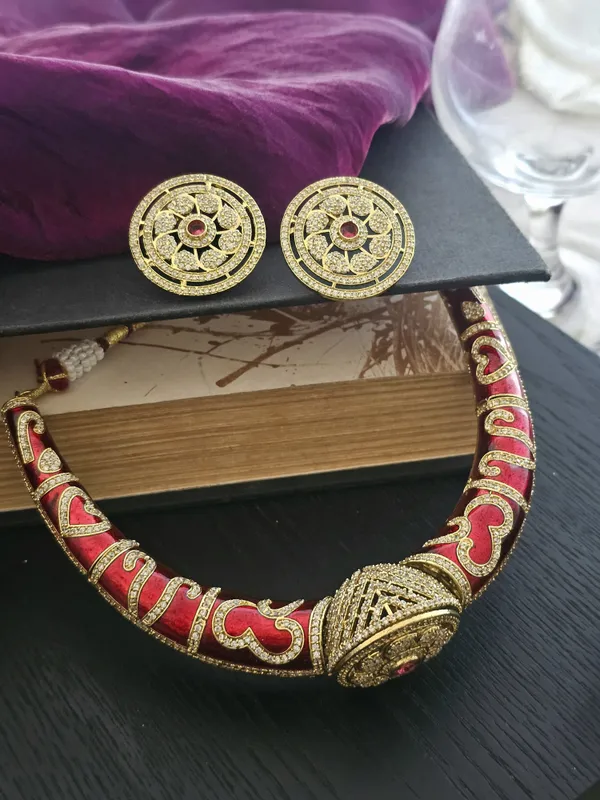 Crimson_Aura_Meenakari_Necklace_Set