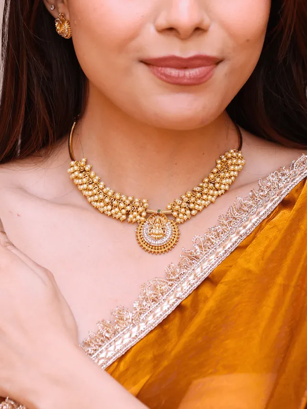 Laxmi_Swarna_Choker_Necklace_Set__